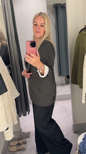 How It Fits When You Move | Honest Try On