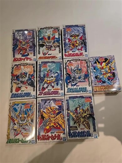 My new toys as these are the SD gundam model kits that i cannot buy when I was a kid and I will always look at them at Sogo, Isetan or Metro and my mother will tell me one thing. CANNOT BUY and just walk away. But I can get at Gundam Base Bangkok!!!! I did not buy number 10 as I dun like it.