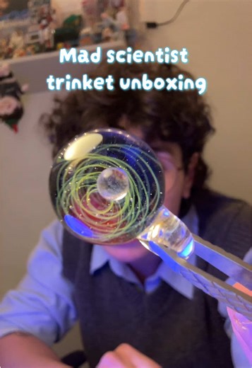 I know you guys miss this jerk so enjoy a little behind the scenes for my next ASMR video. And as always my trinket brand loyalty is always to @raine ⚢ #trinkets #gravityfalls #cosplay #stuff #things