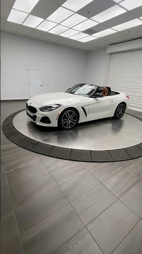 2024 BMW Z4 Roadster in Alpine White w/Cognac Leather