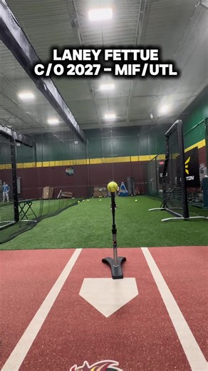 Class of '27 MIF/UTL Laney Fettue has a violent swing and tons of consistent power. Combining that with plus speed, elite defense, and an unbeaten work ethic makes her a coach's dream! Someone sign this girl! #balleralert #fastpitch #softball #uncommitted #dbattroy