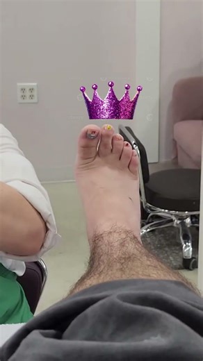 I did my boyfriends toes 😱 #utahnails #nails #boyfriends #handpaintednailart