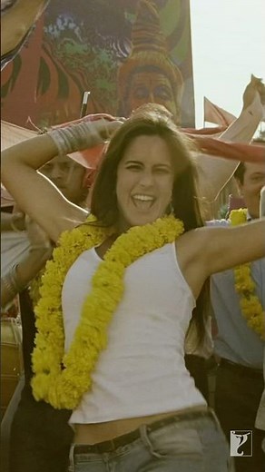 Try not to dance when this plays 🤭 | #Madhubala | #MereBrotherKiDulhan | #HoliDanceSong