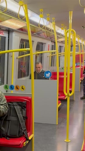 Essen in der U-Bahn: Ein Aufruf zum Ordnung halten