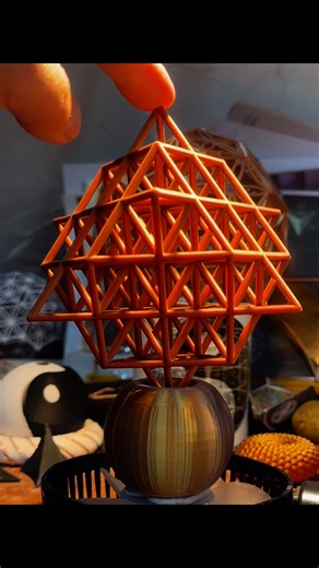 My absolutely best spinning video yet! The 64 Star Tetrahedron in all its magical form. #natureofflowers #spheres #triangles #energy #spinning #64startetrahedron | Natureofflowers