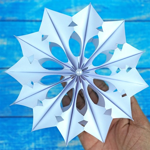 24M views · 147K reactions | 3D Paper Cutting Design Crafts ❄ How to Make Paper Snowflakes  DIY Homemade Decorations Idea #crafts #papercraft #snowflakes #3d #handmade | Creative Art & Craft Ideas | Facebook
