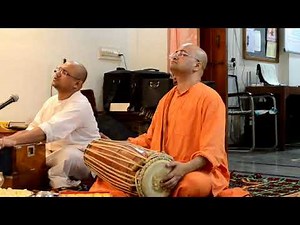 Ramakrishna Aratrikam (Khandana bhava bandhana) with Swami Kripakarananda at RK Math Ahmedabad