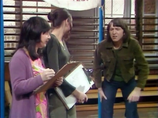 Please Sir! S04 E18. Please Give Generously.