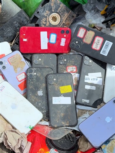 210K views · 3.8K reactions | #fblifestyle #fbreels #trendingreelsvideo #trendingreels #money #iphone15 #reelsinstagram #trendingnow #iPhone #iphone16 #fbviral #iphone17promax #iPhone17 #iPhone17Air #apple #reelsvideo #fbreelsfypシ゚ #reelsviralシ #iPhone17Pro #fbreelsvideo #reelsviral #reelsviralfb #Samsung #iphone #fb #reelsfb | Restore Urphone | Facebook