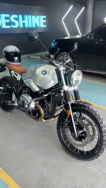 BMW R Nine T 1200 Scrambler Custom Review