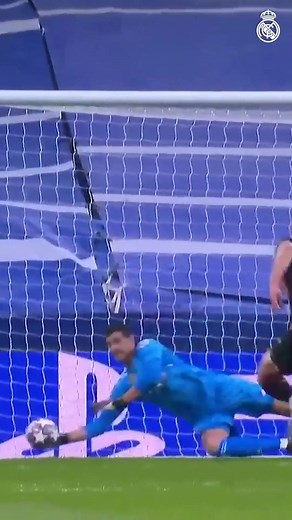 Thibaut Courtois Highlights: Champions League Heroics vs Clásico Rivals