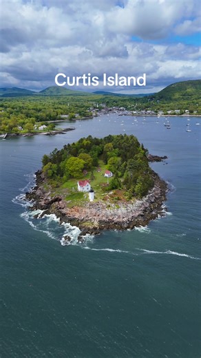 Discover Camden, Maine: A Summer Lighthouse Adventure