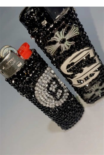 BEDAZZLED CUSTOMIZE LIGHTER — open for customization, dm / visit our IG store ( junkiesyard_ ) for more info. #junkiesyard_ #fyp #foryoupage #bedazzledlighter #customizelighter
