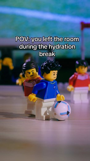 The hydration break has begun, but the show must go on 📺⚽️ #LEGO #Football #HydrationBreak