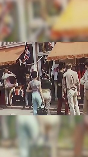 Psychedelic Youth of Britain: Part 1 - 1960s #1960s #1960sfashion #1960saesthetic #hippie #hippietok #hippietok🧝🏽‍♀️🌑🌿🌄 #hippiestyle #hippieaesthetic #hippielife #hippielifestyle #psychedelictok #psychedelicart #psychedelicrock #youth #teen #younglove #teenager #teenagers #teenlife #counterculture #counterculturediy #1960smusic #1960smakeup #1960sstyle #1960shair #1960stiktok #teenagelife #teenagedream