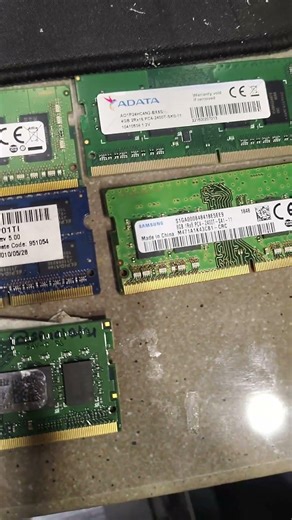 will DDR4 With DDR3 RAM LAPTOP work?