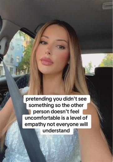 𝐒𝐇𝐄𝐍𝐀𝐈𝐋𝐄𝐃𝐈𝐓 (@shenaileditberlin)’s videos with plug walk remix - julian