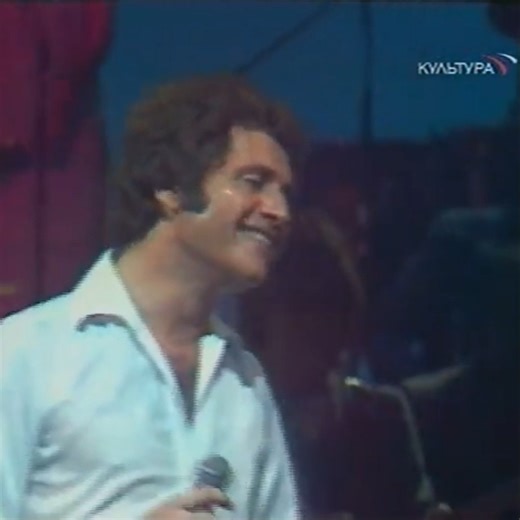 102K views · 5.3K reactions |  Joe Dassin - À toi (1976) | Ma musique française | Facebook