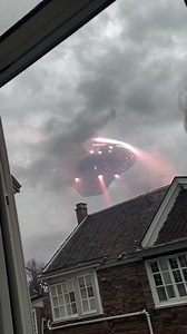  Something inexplicable has been caught on camera – a UFO like no...