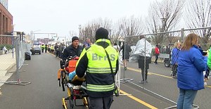 Runner collapses at Mercedes Marathon