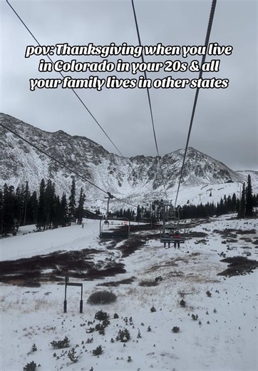 very thankful for spiked hot chocolate, @Arapahoe_Basin, & a day with my husband on the slopes ⛷️🫶🏽🦃☕️