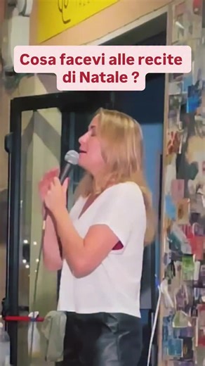 Laura Formenti🎙️comedy on Instagram: "Ognuno aveva una parte fissa. La tua? #Standup #comedyitalia #natale #battute"