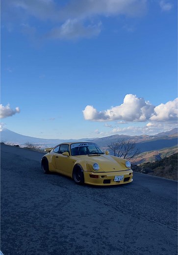 RWB Chasing Adventures in Fuji's Scenic Touges