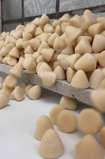 Chocolate Drops: Delicious Cream Candy Recipe