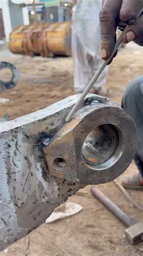 Correct method of installing new spacer #welding#skills#howto