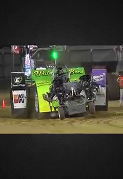 47K views · 1.1K reactions | "Irish Challenger 2.0" Super Modified pulling tractor in action at the America's Pull in Henry, IL! #ProPulling #Horsepower #TractorPull #Hemi #Wow | JP Pulling Productions | Facebook
