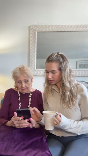The only gift as great as fresh-baked brownies? A brand new Lively Jitterbug Smart4 from Best Buy Health. Help your loved ones feel connected, safe, and independent. Use code JBSmart10 at checkout to get and extra $10 off! 📽TT/wxsoph #LivelyCares | Lively Social