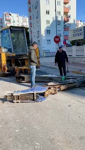 BL71 VOLVO#CapCut #hundai210 #harfiyatçilar💪💪 #fypシ #sanayigünlükleri #işmakinası #tiktok #sanayici #harfiyat #SanayiAkımları #cat #doosanexcavator