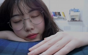 【DOOBOO ASMR】轻轻拍打失眠症朋友睡觉RP丨视觉触发