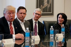 Apple CEO Tim Cook meeting with President Trump to talk trimming government waste | AppleInsider