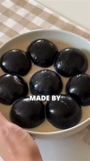 What are these giant glossy balls ? 🤔 #shorts