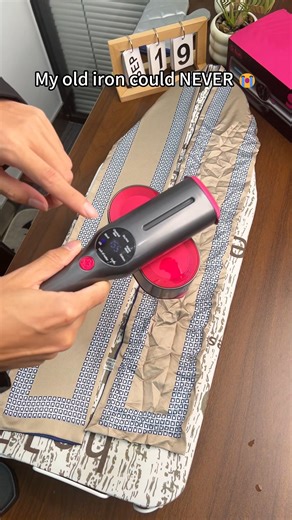 Shopnikitas.com on Instagram: "Dr.Flash price drop caught everyone off guard #steamiron #TikTokShopBlackFriday #ironing #TikTokShopCyberMonday"