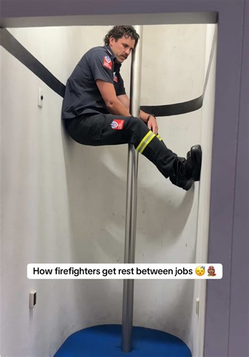When ever you get an opportunity to lay your eyes between jobs, take it! 😴👨🏽‍🚒 #Firefighter #Firefighters #Fireman #Pole #Sleep