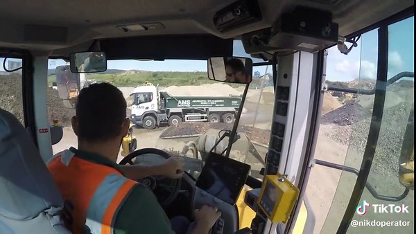 Loading Shovel Operator: A Day in Action