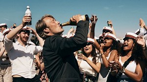 RECENZE: Chlast. Dánové kladou otázku, zda lze vydržet život střízlivý  - Novinky