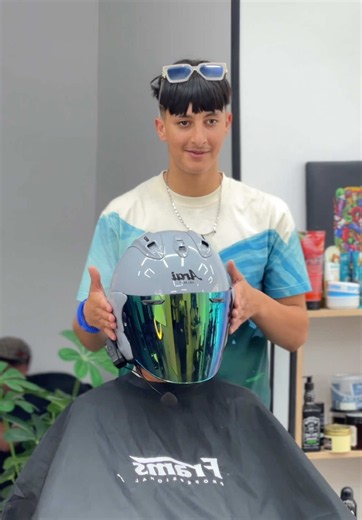 Barbëre barber shop style – barber cut and grooming