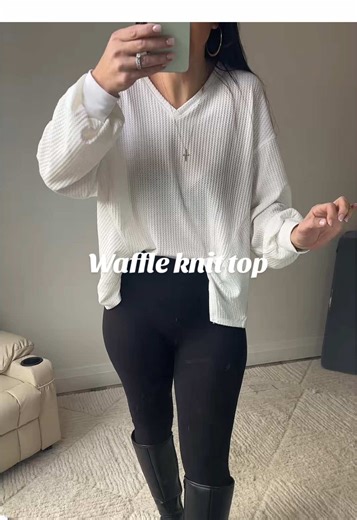 Spring colors dropped!! #waffleknit #womenstop #leggingsoutfit