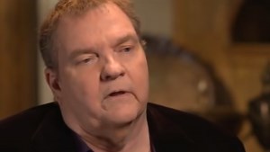 Relive This Epic Interview With Meat Loaf & Dan Rather In 2016 - Daily Soap Dish