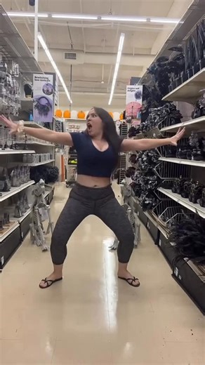GREASEPOT | ALTER EGO | COMEDY on Instagram: "I was the only night owl at Michael’s @auntiehammytv I love your song so much I’m gonna run it up! #nightowl #dancinggirl #hoo"