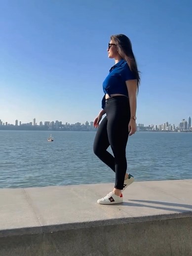 Exploring Beauty in Qatar: A Celebration of Gorgeous Girls