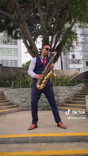 🎶🎶🎷🎷 #colaccisax #saxofonista #diseloconsaxo | Playing Saxophone