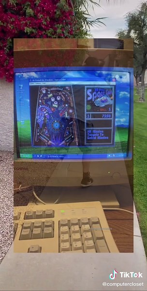 The sound of no internet in the early 2000’s 🚀🪐🥵🔥🥶😼😩😤💯🦍 #pinball #nostalgia #windows #computer #pc #whatsongareyoulisteningto #ipod