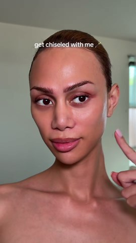 The NuFACE skincare device for more defined looking skin
