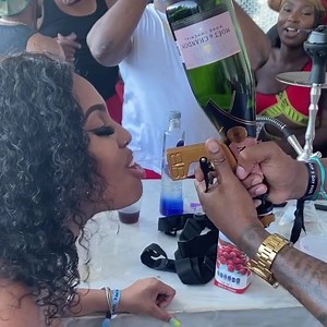 Shots  @mochafestcancun 2020 | MochaFest.com | Facebook