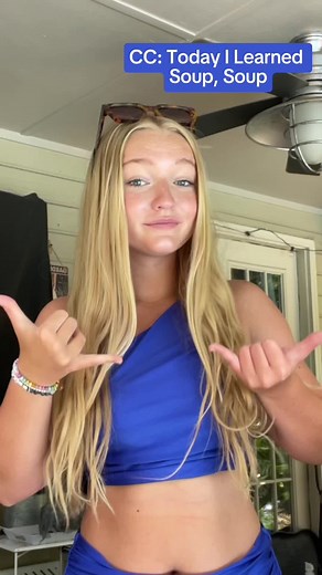 Soup 🥣 in ASL (Not a Teacher) #americansignlanguage #signlanguage #asl #soup #soupseason #learninglanguages #aslwithlola