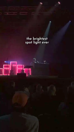 28K views · 778 reactions | What do you mean I’m easily distracted? | Hunter Hayes | Facebook